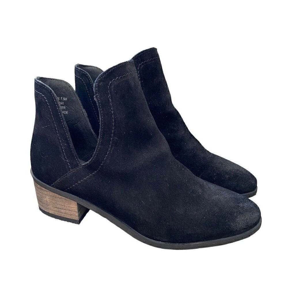 COCONUTS By Matisse Pronto Black Leather V-Cut Ankle Boots Booties Size 7.5
